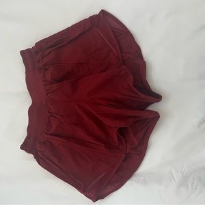 Lululemon red hotty hot 4inch short size 4